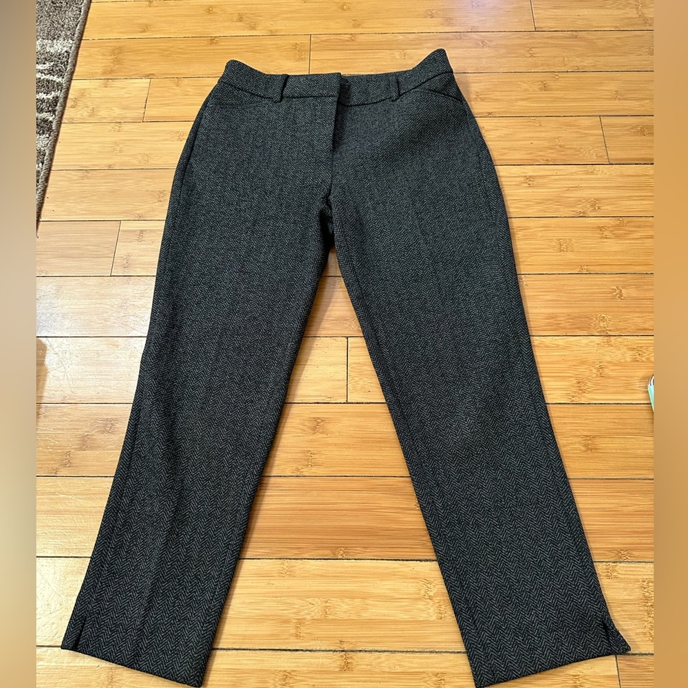 NWOT White House Black Market Sz 2 Gray Tweed Ankle Pant - Style “Slim Ankle”